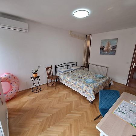 Apartment Mangus สปลิท ภายนอก รูปภาพ