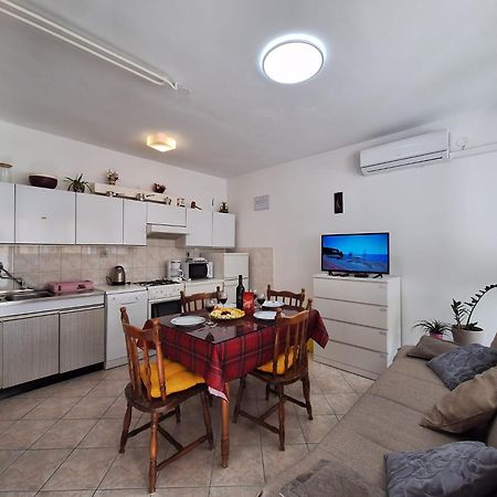 Apartment Mangus สปลิท ภายนอก รูปภาพ